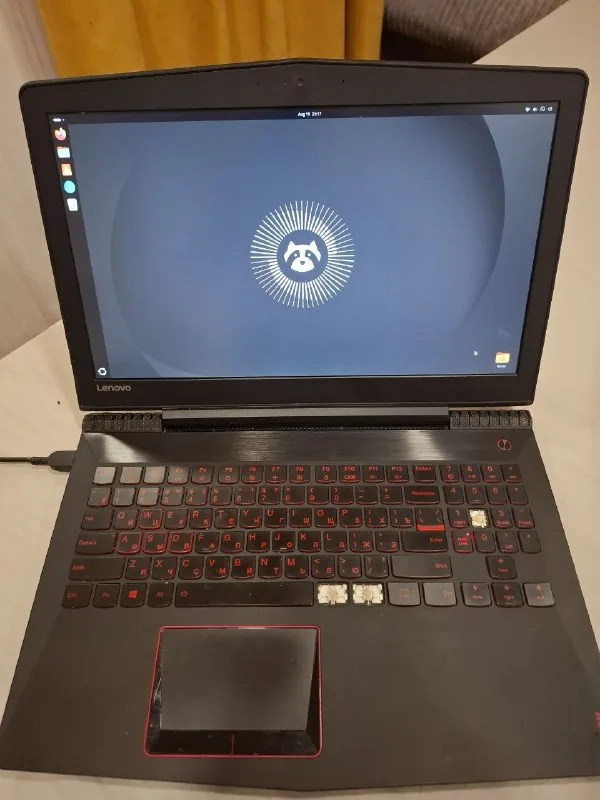 Lenovo Y520 ноутбук 1