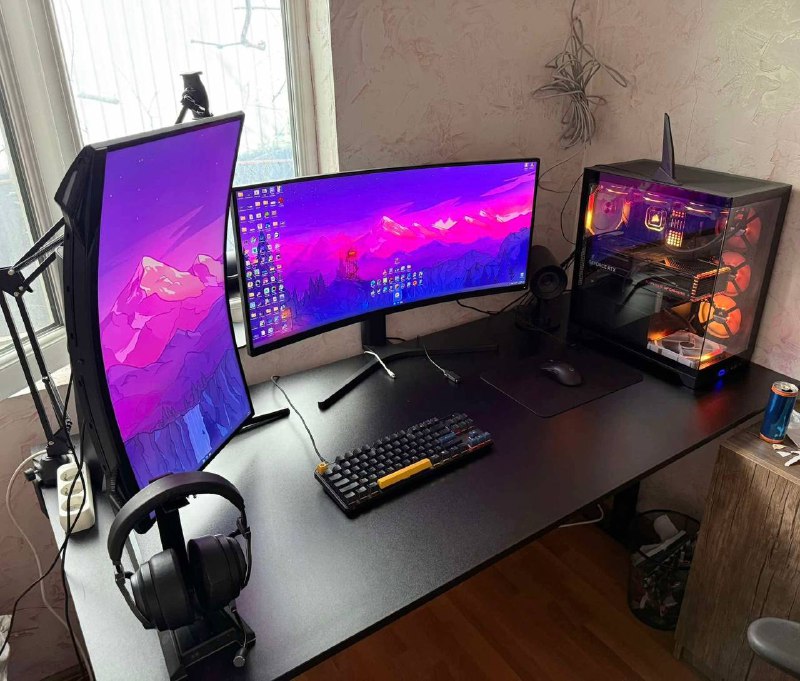 Samsung Odyssey G7 27" Monitor, Xiaomi Gaming Monitor 34"