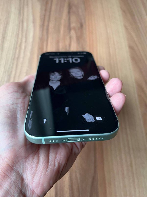 iPhone 15 128Gb Green 5