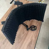 Изоляционный щит для микрофона 1