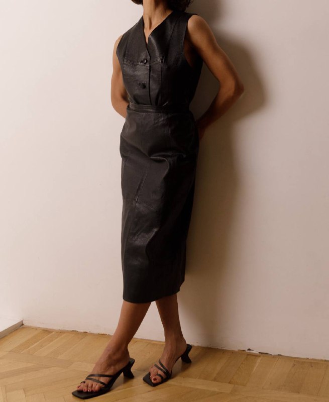 Natural leather suit