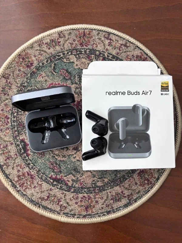 realme Buds Air 7 1