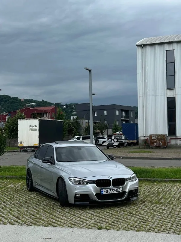 BMW 328i F30 1