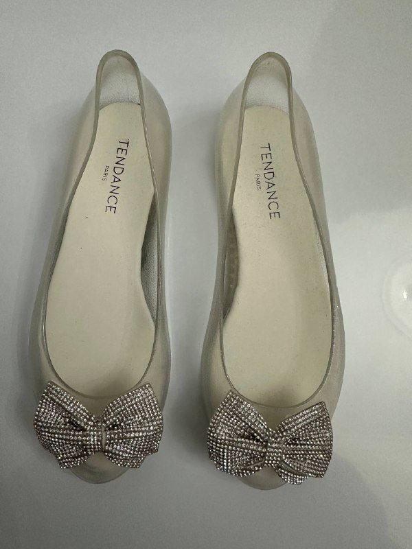 Балетки, черные ботинки, черные ботинки с желтыми шнурками, босоножки 37 размер