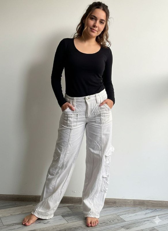 Белые карго-брюки, шёлковый текстиль, брюки H&M клёш