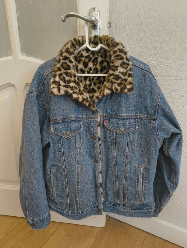 Куртка джинсовая с подкладкой под леопарда Levis женская М