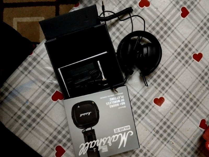 Marshall наушники и Defender динамики