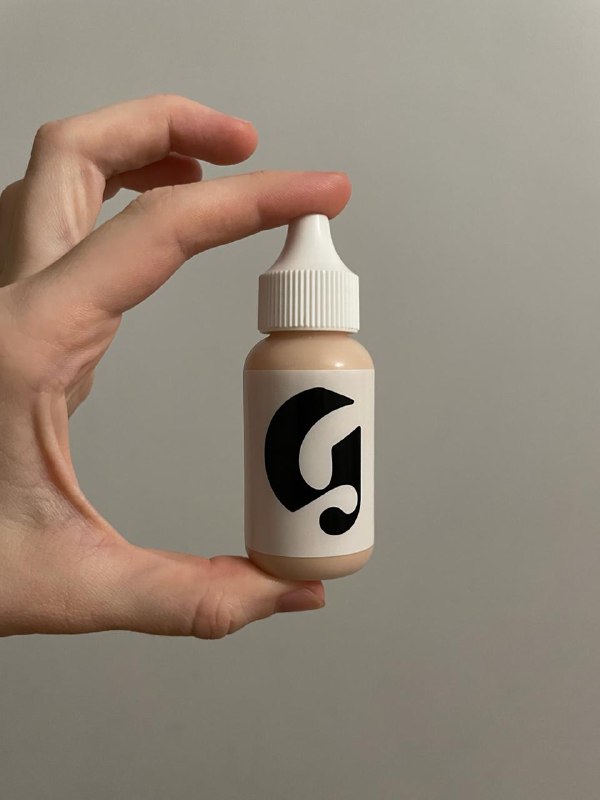Тинт Glossier Perfecting Skin Tint G12, бальзам La Roche-Posay Cicaplast Balm B5 15мл 1