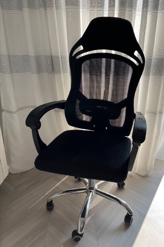 Компьютерный офисный стул