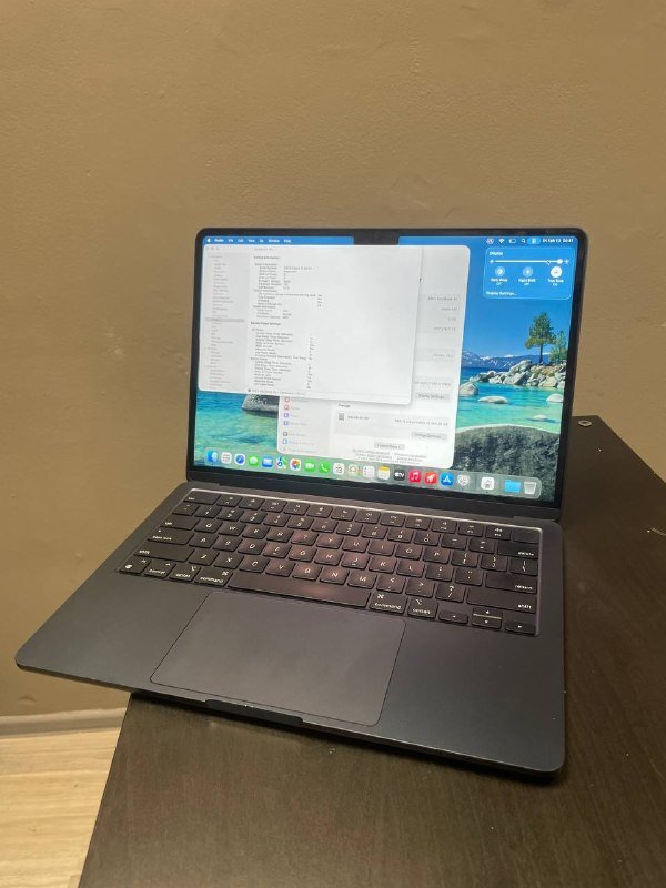 MacBook Air 13 M2 8/512GB