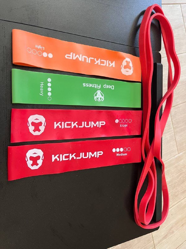 столик для ноутбука, фитнес-резинки, костыли 4