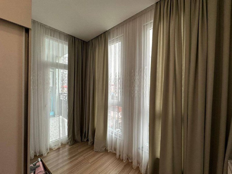 2х комнатная квартира с отдельной спальней на год 4