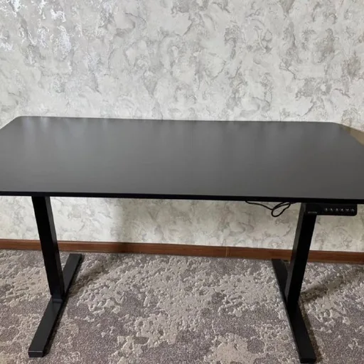 Электрический компьютерный стол KEYRON Orion 140 Black