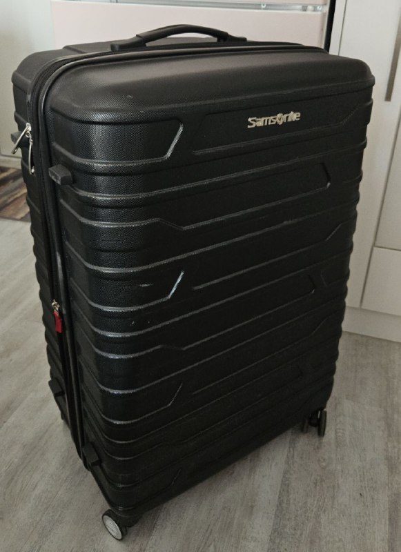 Чемоданы Samsonite большие, разных цветов 4