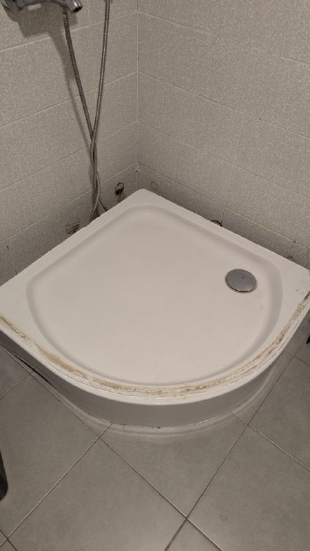 Душевая кабина с поддоном 90x90 см
