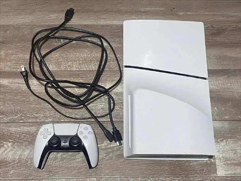 PlayStation 5 Slim 1TB Disc Edition 1