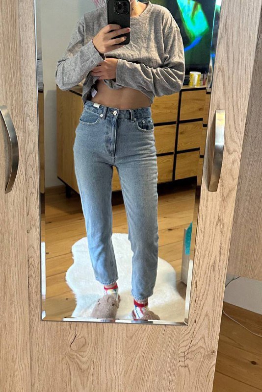 Джинсы с разными штанинами, pull&bear mom, mom house