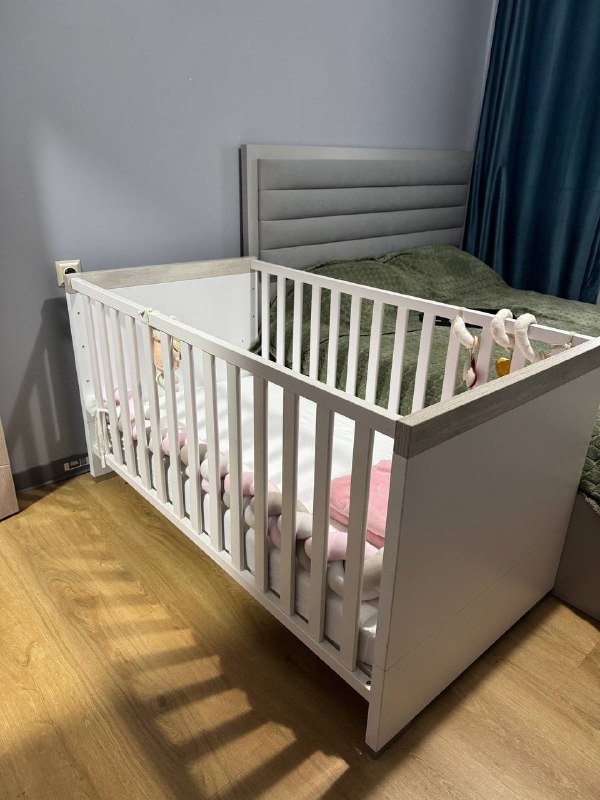 Детская кроватка
