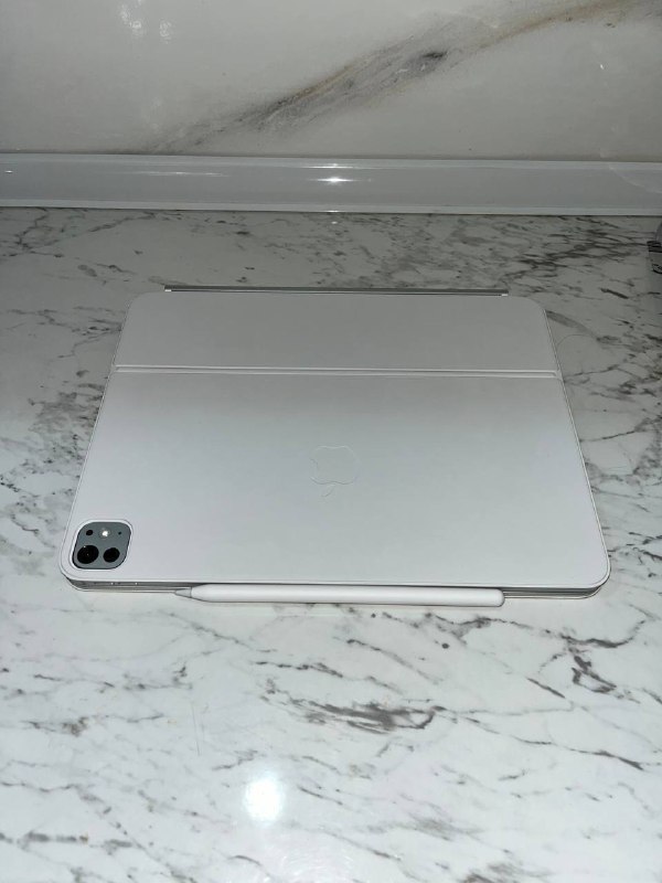 iPad Pro 13, Apple Pencil Pro, Magic Keyboard, Чехол для iPad
