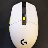 Logitech G305 SE wireless mouse 2