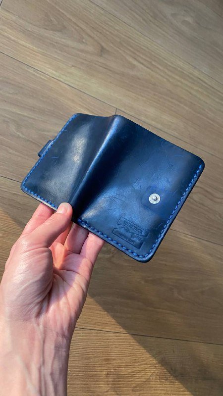 Мужское портмоне из натуральной кожи темно-синее 3