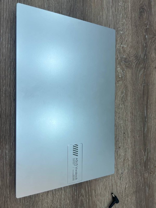 Два офисных ноутбука Asus Vivobook 5