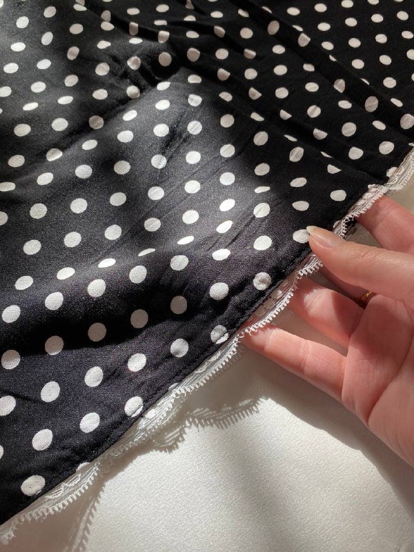 Юбка в горошек, белый топ короткий 2