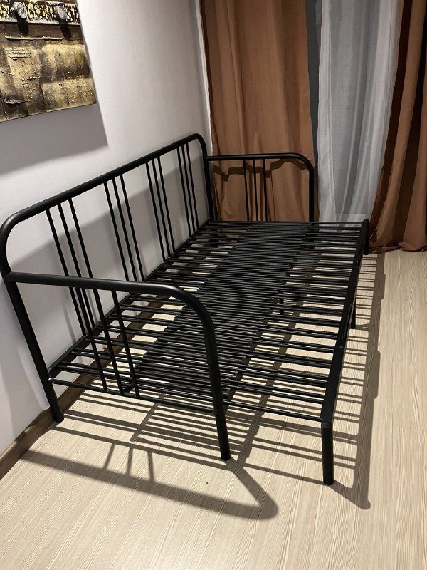 Кровать IKEA 3