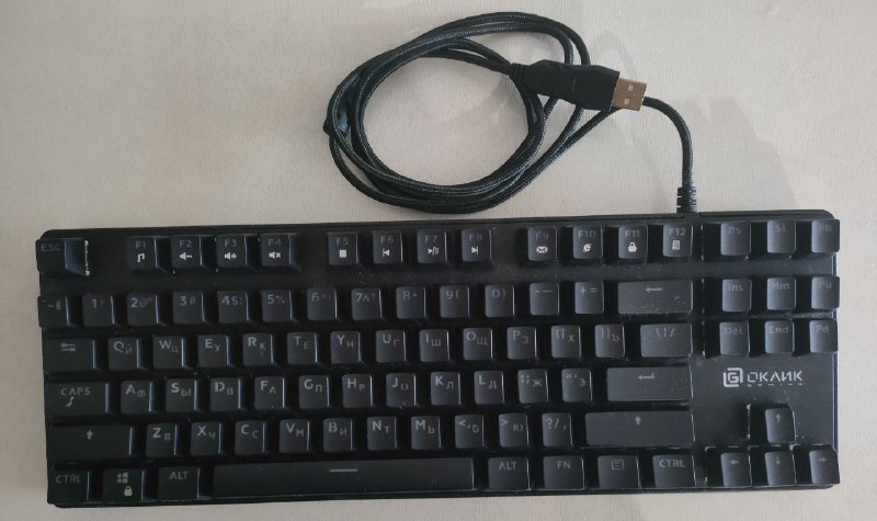 водостойкая клавиатура Logitech K310, RGB клавиатура OKLICK 969G, набор памяти Samsung DDR5 2x8GB, интернет кабели 1.5м и 5м 2