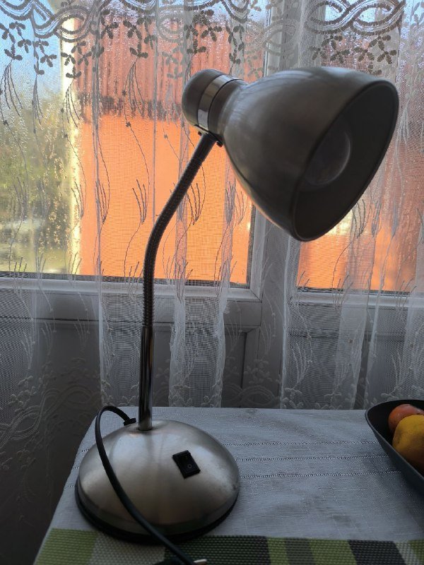 настольная лампа
