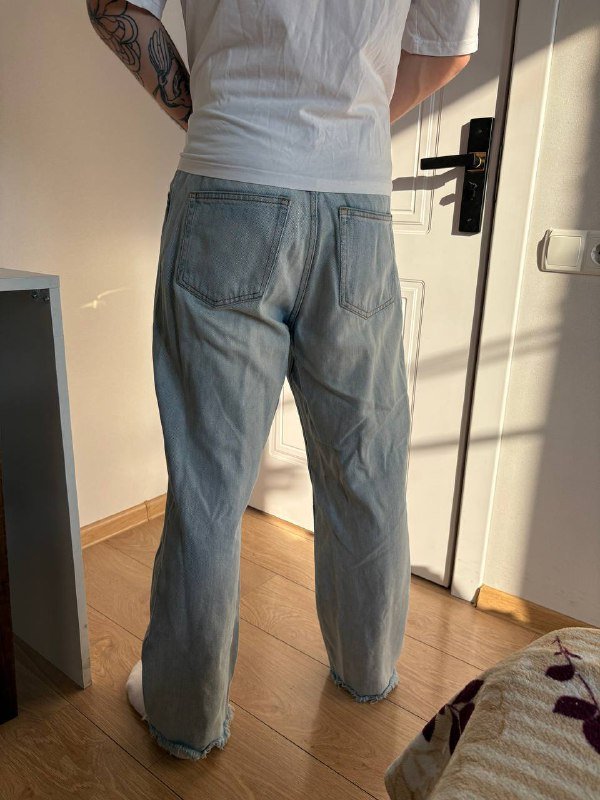 Черные джинсы, синие джинсы с необработанным краем 5