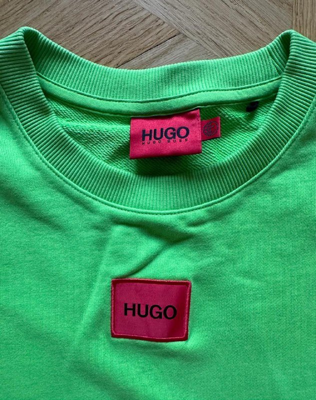 Салатовый свитшот HUGO