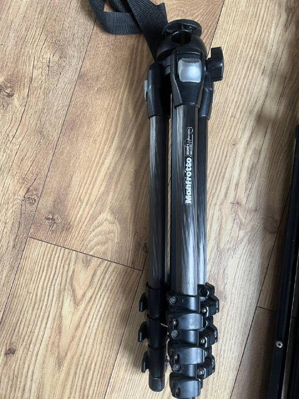 Штатив карбоновый Manfrotto 055 MF4, голова Manfrotto 410