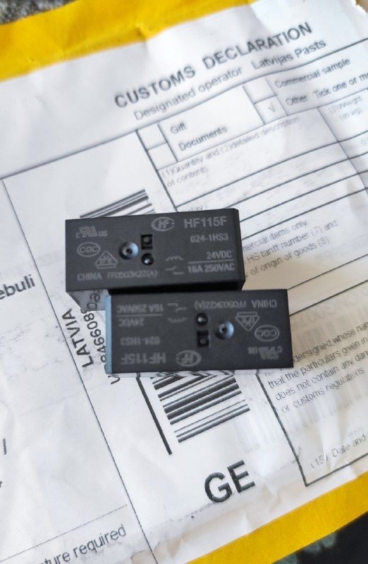 Реле HF115F новые 2шт