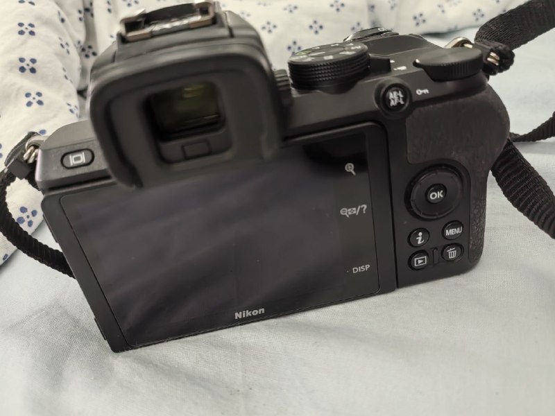 Фотоаппарат Nikon Z50 с объективом, звуковая карта Steinberg UR22 Yamaha 6