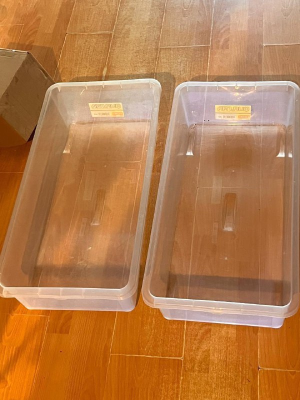 настольный вентилятор, стелаж, блендер, йога коврики, увлажнитель воздуха, блоки для йоги, компьютерное кресло, палеты, гирлянда шторка, контейнеры 10