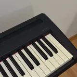 Yamaha P-95 цифровое пианино чёрное 2