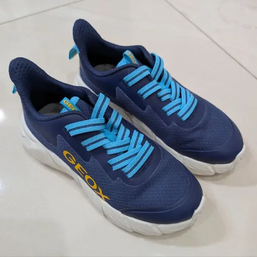Детские кроссовки GEOX, размер 34