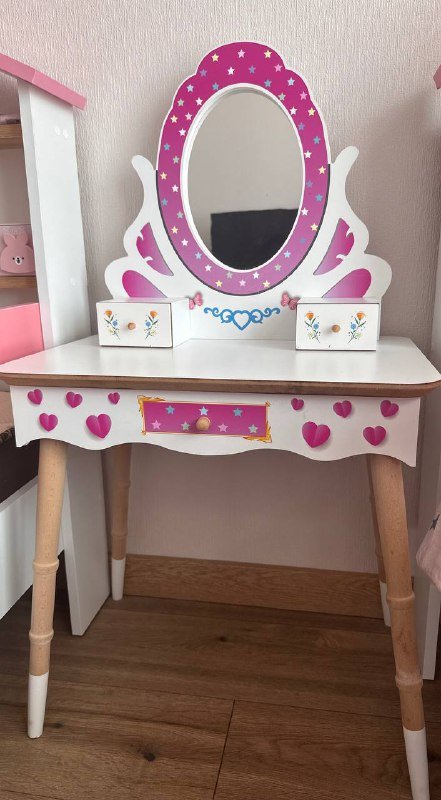 Детский туалетный столик 2