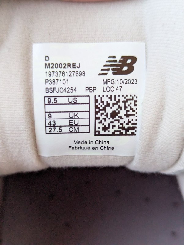 Кроссовки New Balance 2002, размер 43 EU 5