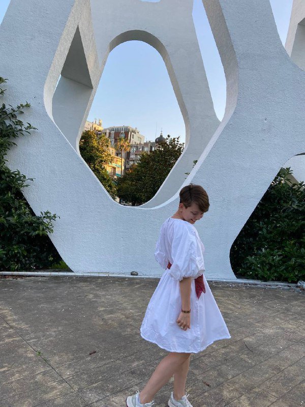 Хлопковое платье с объемными рукавами размер S 2