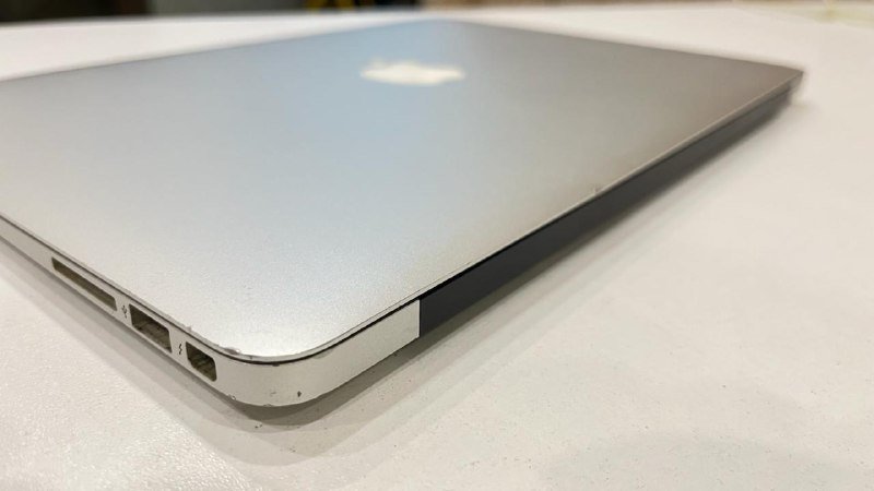 Macbook Air 13 2017 i5 8/128gb, Macbook Pro 13 2015 i5 8/1024gb 6