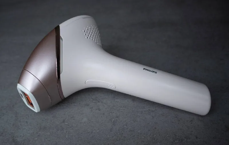 Эпилятор Philips Lumea IPL 9000 1