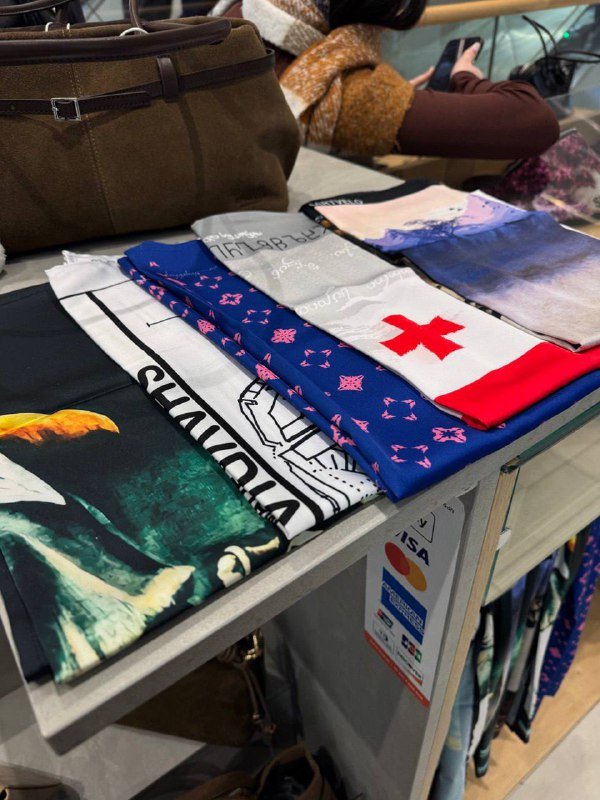 Новый платочек от грузинского бренда