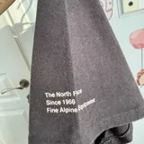 Женская футболка The North Face 3