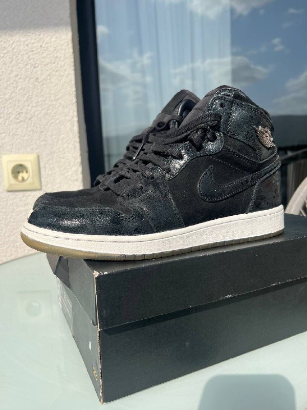 Nike air Jordan 1 Retro, размер 40