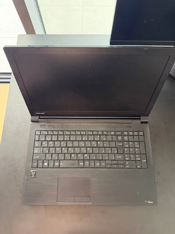 Toshiba ноутбук 1
