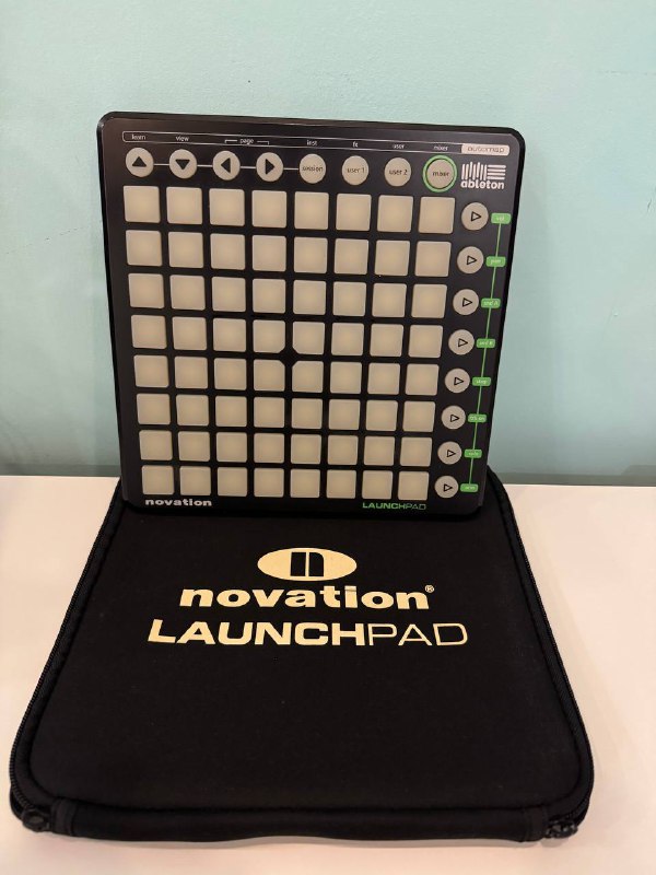 KORG NanoKontrol 2, Novation Launchpad Mini MK2, Presonus AudioBox USB 96, AKG K72 наушники 2
