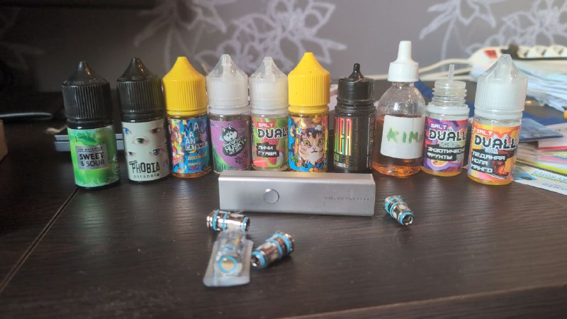 Под-система Vaporesso XROS 2 с жидкостями и испариками