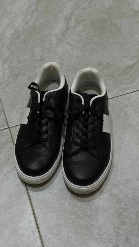 Men's sneakers, size 44–45 1